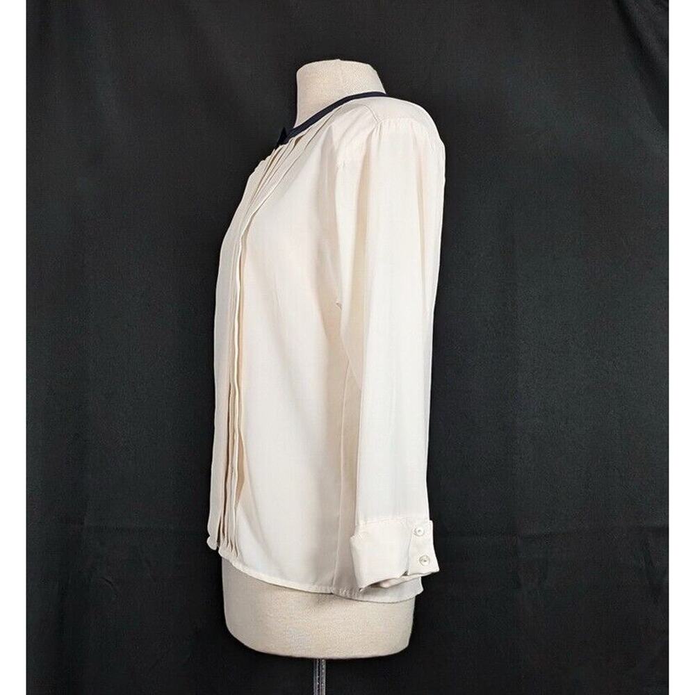 Vintage 90s Blouse Cream Blue Pleated Top Misses Size 6 Talbots Quiet Luxury - Picture 3 of 8